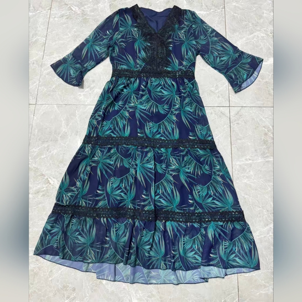 Elegant Green Leaf Print Dress